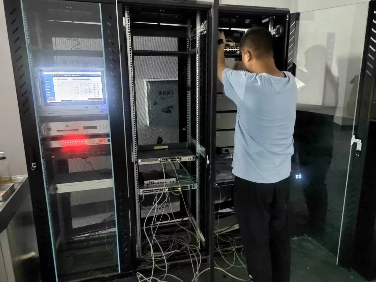 UUµçÍæ(ÖйúÇø)¹Ù·½ÍøÕ¾